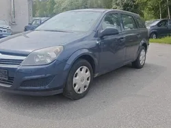 Grau Gebraucht 2009 Opel Astra Selection Kombi | 900 € (Superpreis)
