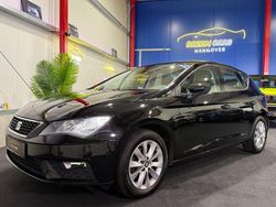 Mitternachtsschwarz Gebraucht 2017 Seat Leon Style Limousine | 13.480 € (Fairer Preis)