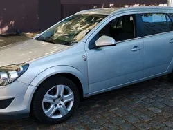 Silber Gebraucht 2010 Opel Astra Limousine | 1.999 € (Superpreis)