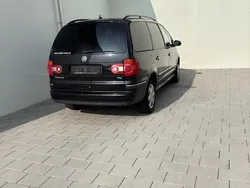 Schwarz Gebraucht 2006 VW Sharan Family Van / Kleinbus | 4.000 € (Teuer)