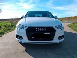 Weiß Gebraucht 2018 Audi A3 Ambiente Limousine | 18.800 € (Fairer Preis)