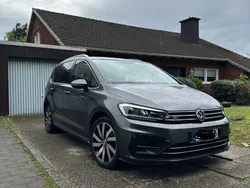Grau Gebraucht 2017 VW Touran R-line Van / Kleinbus | 17.900 € (Guter Preis)