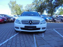 Weiß Gebraucht 2011 Mercedes C220 Limousine | 11.200 € (Guter Preis)