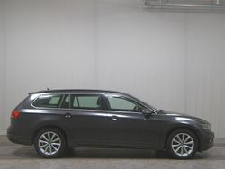Grau Gebraucht 2021 VW Passat Business Kombi | 17.480 € (Fairer Preis)