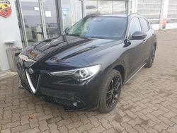 Schwarzmetallic Gebraucht 2017 Alfa Romeo Stelvio Super SUV | 19.750 € (Fairer Preis)