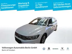 Weiß Gebraucht 2023 VW Passat Basis Kombi | 21.990 € (Superpreis)