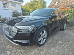 Schwarz Gebraucht 2021 Audi e-tron S-Line SUV | 31.401 € (Superpreis)