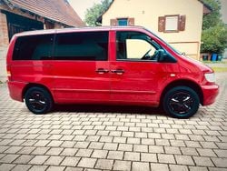 Rot Gebraucht 2001 Mercedes Vito Van / Kleinbus | 3.000 €