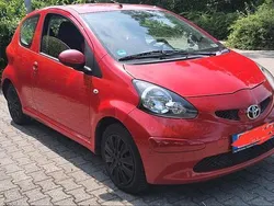 Rot Gebraucht 2005 Toyota Aygo Kleinwagen | 950 € (Guter Preis)