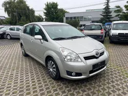 Silber Gebraucht 2017 Toyota Corolla Sol Kombi | 3.990 €