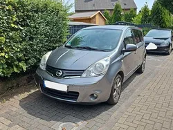 Grau Gebraucht 2011 Nissan Note Acenta Van / Kleinbus | 2.800 € (Guter Preis)