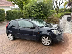 Blau Gebraucht 2006 Ford Fiesta Kleinwagen | 590 € (Guter Preis)