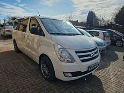 Weiß Gebraucht 2015 Hyundai H-1 Premium Van / Kleinbus | 16.999 € (Teuer)