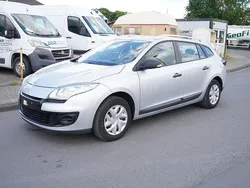 Grau Gebraucht 2012 Renault Mégane GrandTour Kombi | 4.700 € (Fairer Preis)