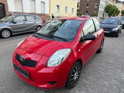 Rot Gebraucht 2008 Toyota Yaris Kleinwagen | 2.450 €