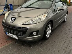 Grau Gebraucht 2011 Peugeot 207 CC Platinum Cabrio | 3.300 € (Guter Preis)