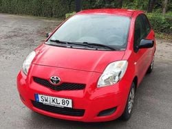 Rot Gebraucht 2010 Toyota Yaris Limousine | 3.400 € (Fairer Preis)