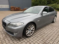 Grau Gebraucht 2012 BMW 530 Performance Limousine | 6.600 € (Fairer Preis)