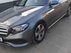 Grau Gebraucht 2018 Mercedes E220 Limousine | 26.500 € (Superpreis)