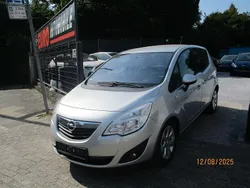Silber Gebraucht 2012 Opel Meriva Edition Van / Kleinbus | 4.750 € (Fairer Preis)