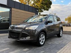 Grau Gebraucht 2016 Ford Kuga Titanium SUV | 12.900 € (Fairer Preis)