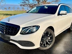 Weiß Gebraucht 2016 Mercedes E250 Exclusive Kombi | 18.500 € (Fairer Preis)
