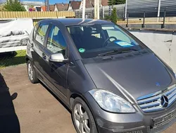 Grau Gebraucht 2009 Mercedes A160 Kleinwagen | 4.850 € (Etwas zu teuer)