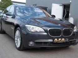 Grau Gebraucht 2009 BMW 750 Sport Line Limousine | 12.990 € (Etwas zu teuer)