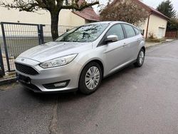 Silber Gebraucht 2015 Ford Focus Business Edition Limousine | 4.450 € (Guter Preis)