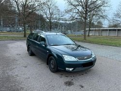 Grün Gebraucht 2006 Ford Mondeo Kombi | 850 € (Superpreis)