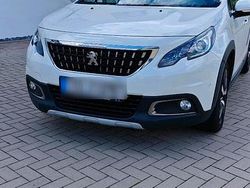 Weiß Gebraucht 2019 Peugeot 2008 SUV | 12.250 € (Guter Preis)