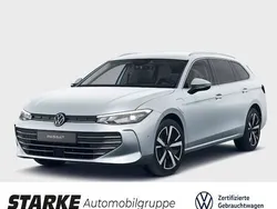 Oyster silver metallic Gebraucht 2024 VW Passat Business Kombi | 38.490 €