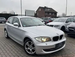 Silber Gebraucht 2011 BMW 118 Efficient Dynamics Kleinwagen | 6.400 € (Guter Preis)