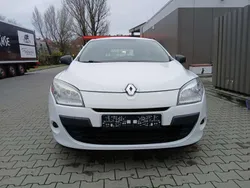 Gletscherweiss Gebraucht 2012 Renault Mégane III Authentique Kleinwagen | 4.650 € (Guter Preis)