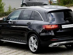 Obsidianschwarz Gebraucht 2017 Mercedes GLC220 Exclusive SUV | 27.999 € (Fairer Preis)