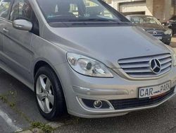 Silber Gebraucht 2007 Mercedes B200 Van / Kleinbus | 5.950 € (Fairer Preis)