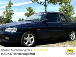 Blau Gebraucht 1995 Ford Escort | 3.950 €