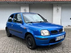 Blau Gebraucht 2000 Nissan Micra Kleinwagen | 950 € (Fairer Preis)