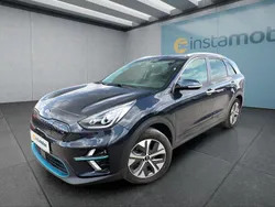 Blau Gebraucht 2020 Kia e-Niro Vision SUV | 21.799 € (Fairer Preis)