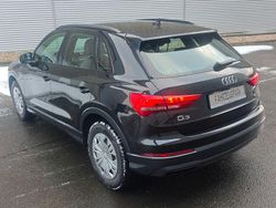 Schwarz Gebraucht 2020 Audi Q3 Ambiente SUV | 18.799 €