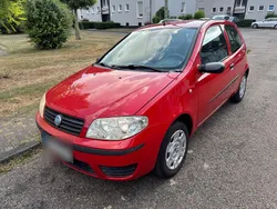 Rot Gebraucht 2005 Fiat Punto Kleinwagen | 1.500 € (Fairer Preis)