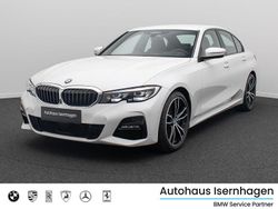 Mineralweiß metallica96schwarz Gebraucht 2021 BMW 330 M Sport Limousine | 37.999 € (Guter Preis)