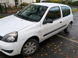 Weiß Gebraucht 2009 Renault Clio II Campus Kleinwagen | 750 € (Guter Preis)