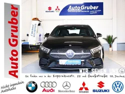 Kosmosschwarz Gebraucht 2018 Mercedes A180 AMG line Kleinwagen | 19.490 € (Fairer Preis)