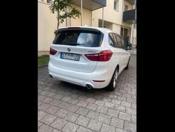 Weiß Gebraucht 2020 BMW 218 Gran Tourer Van / Kleinbus | 17.100 € (Fairer Preis)