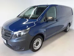 Navyblau Gebraucht 2022 Mercedes Vito Van / Kleinbus | 29.990 € (Guter Preis)