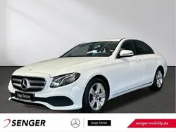 Weiß Gebraucht 2018 Mercedes E200 Avantgarde Limousine | 29.768 € (Fairer Preis)