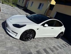 Weiß Gebraucht 2022 Tesla Model 3 Performance Limousine | 36.900 € (Etwas zu teuer)