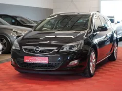 Schwarz Gebraucht 2011 Opel Astra Kombi | 3.750 € (Fairer Preis)