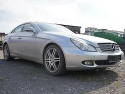 Silber Gebraucht 2007 Mercedes CLS320 Coupé | 3.300 €